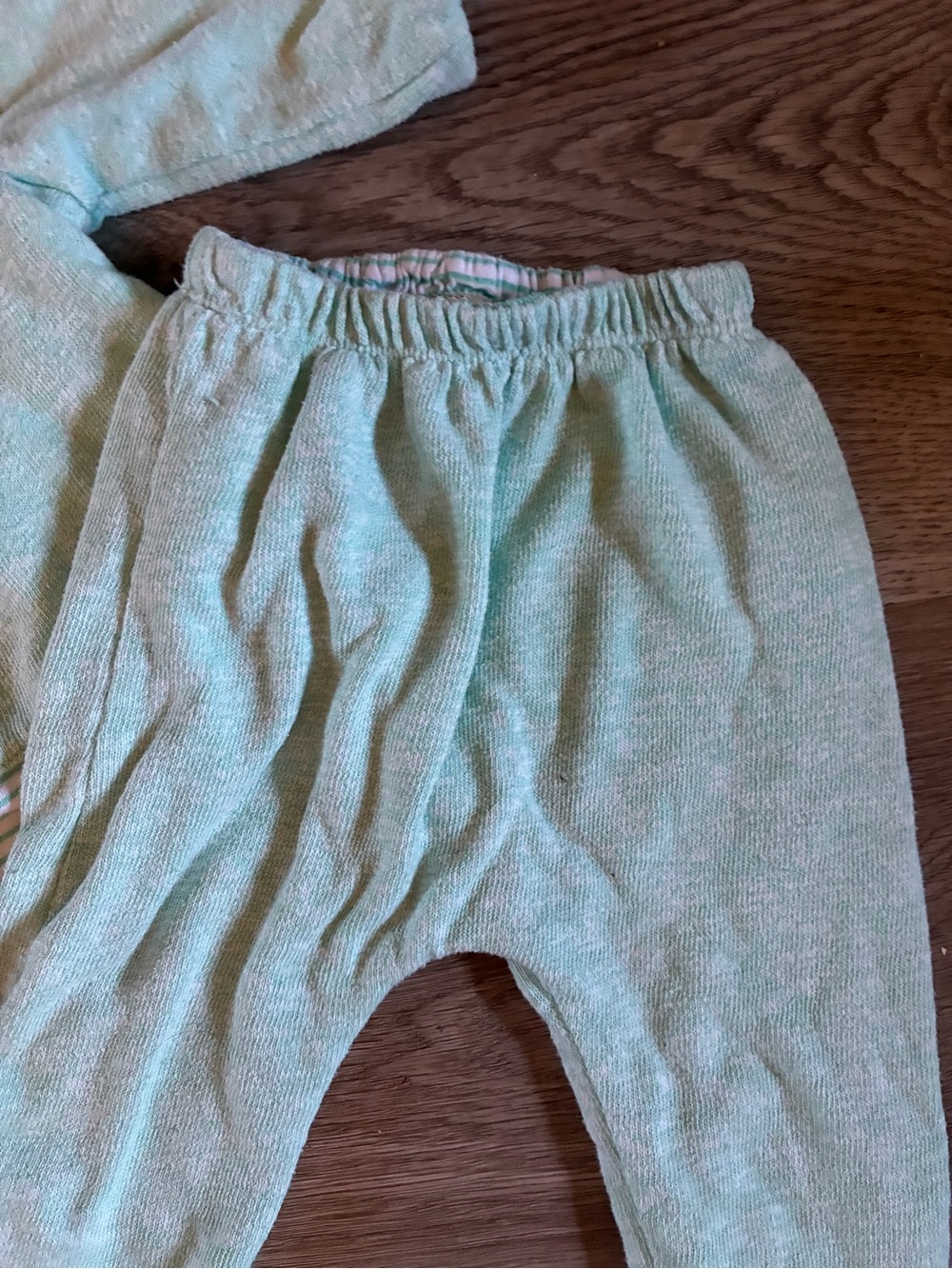 Reversible Matching Set - Picture 3 of 9